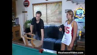 Хай клуб #9 - Пандора Dream, Тони Tedeschi - Момиче тийнейджър трахается на бильярдном плот