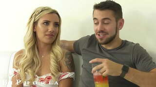 Момичето Иска съпруг Отсосал Член На рождения Си Ден