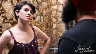 Comunistinha għandu jivvota fuq il ta&#039;wiki u rriżulta fil-qarn